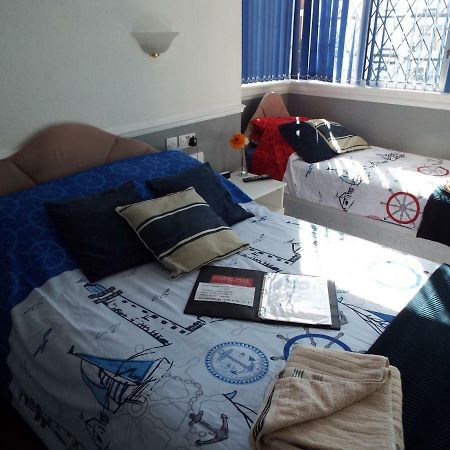 Andora Guest House Саутпорт Екстериор снимка